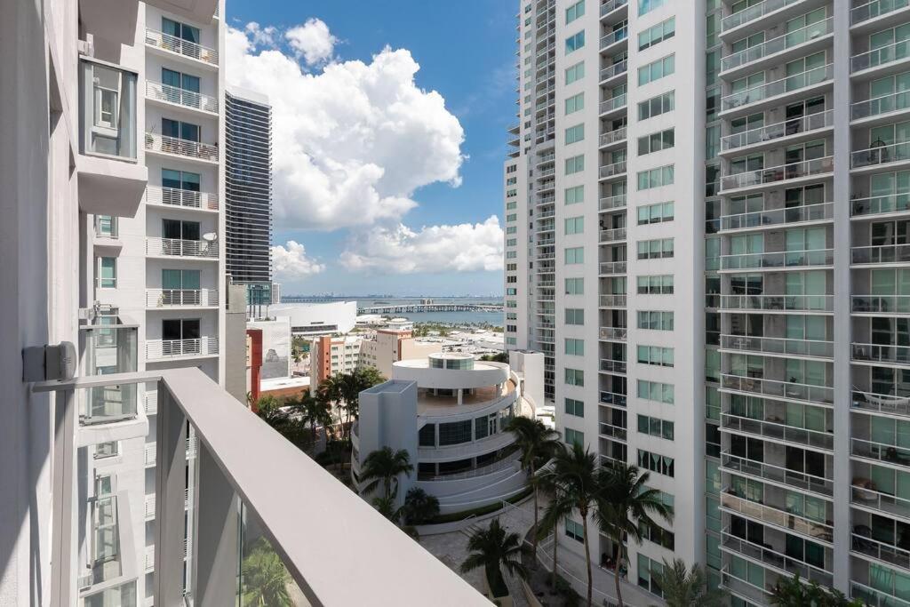 Appartement Stylish Modern Downtown Studio Free Parking à Miami Extérieur photo